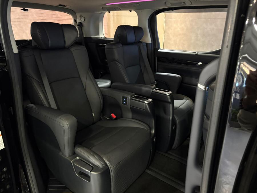 Alphard 3.5 Facelift - Image 4